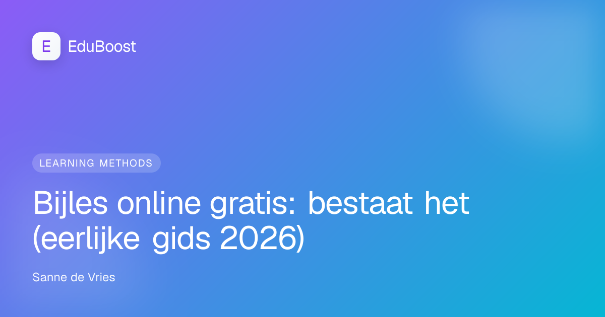 Scholier studeert thuis voor laptop met gratis online leermaterialen