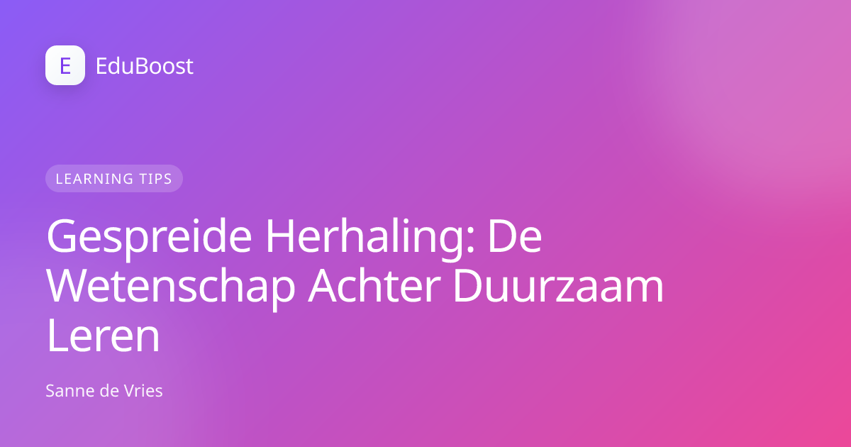 Leerling studeert met georganiseerde aantekeningen en flashcards